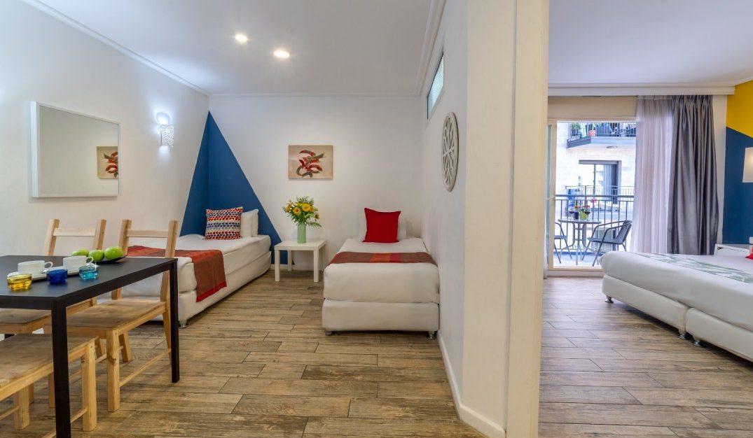 Rooms at the Paamonim Aparthotel (Bell Hotel)