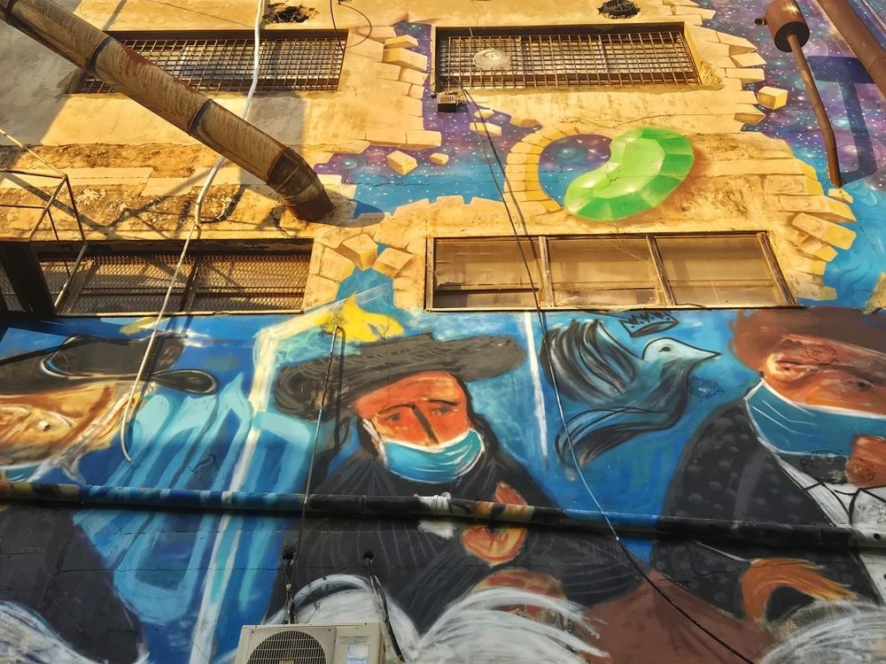 צילום של מאה שערים - לא מה שחשבתם