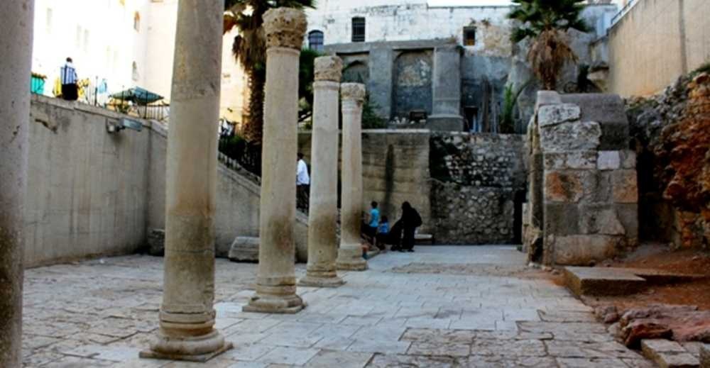 foto di Il Cardo - L'antica strada romana