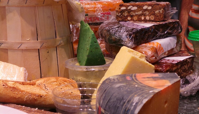 צילום של סיור קולינרי פרטי למשפחות וחברים עם מכללת טעמים