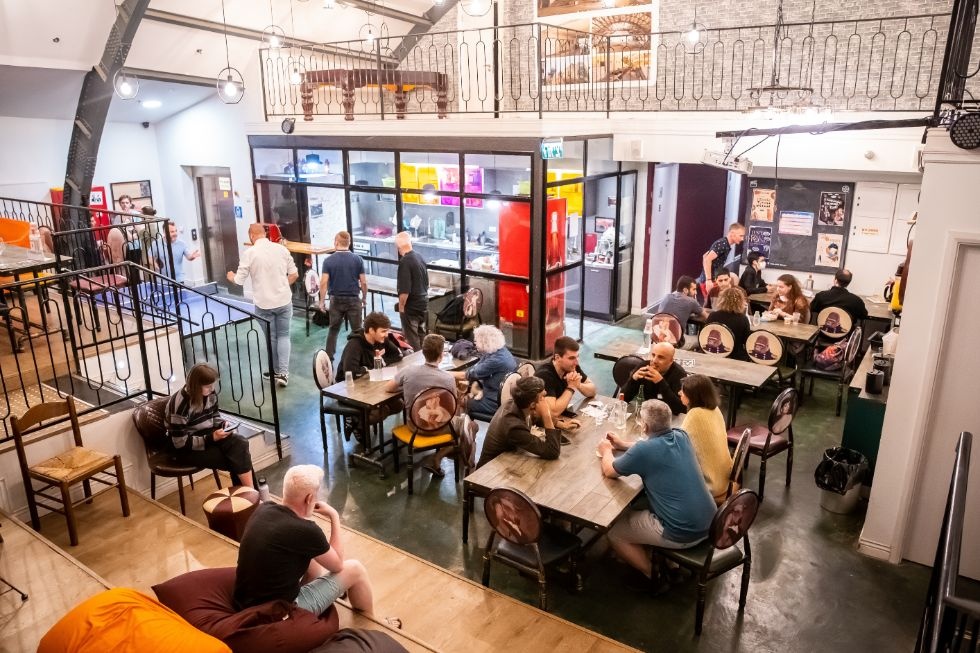 צילום של סינמה הוסטל