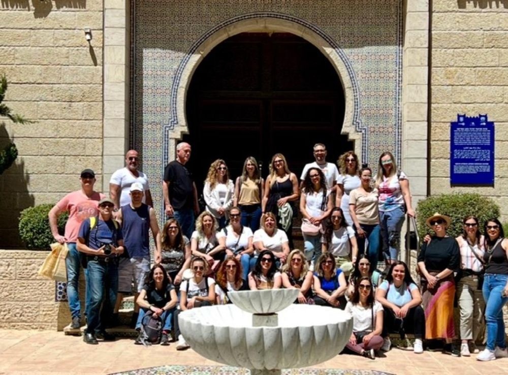 צילום של על נשים וירושלים: נשים שעשו היסטוריה בירושלים