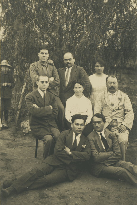 צילום של הצוואה ואהבות ירושלמיות מיתולוגיות