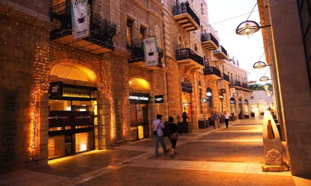 foto di UNA GIORNATA APPAGANTE AL MAMILLA MALL