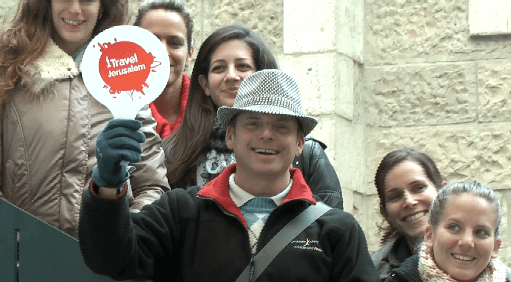 צילום של רב הנסתר על הגלוי בעיר העתיקה של ירושלים