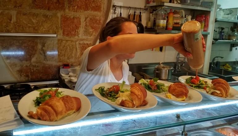 צילום של עין כרם המתוקה